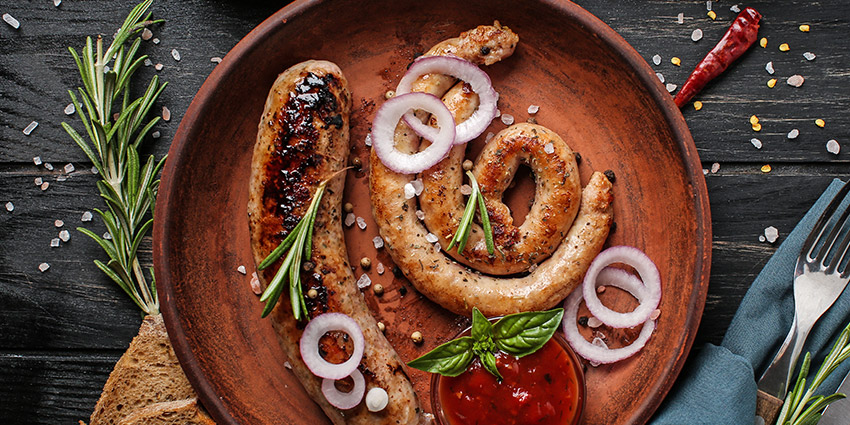 Les chipolatas et saucisses issues de porc fermier de Vendée élevé en plein air Maison Giffaud